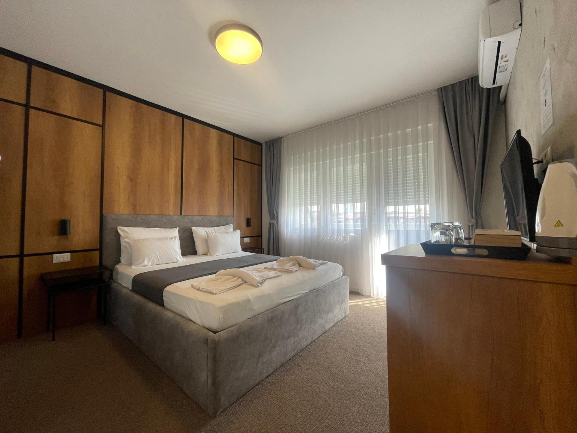 New Prishtina Luxury Rooms 普里什蒂纳 外观 照片